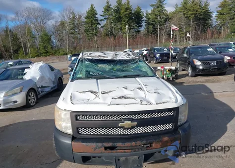 2011 Chevrolet Silverado 1500 Work Truck z USA, uszkodzony, nr VIN 1GCNCPEX4BZ448655